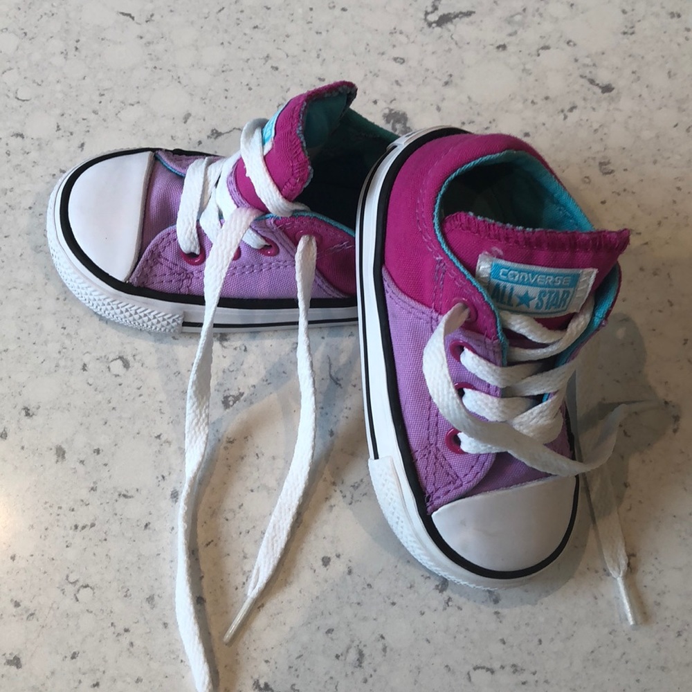Toddler Converse size 5 - pink - worn once